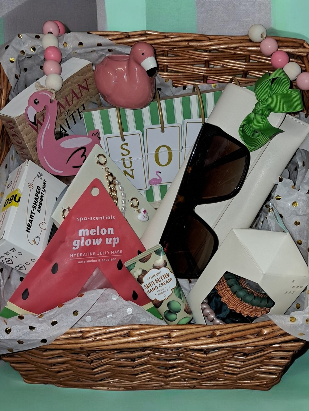 Melon Glow Up Hydrating Jelly Mask & Sunglasses Gift Set - Pink, White, Green